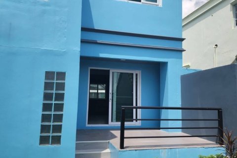 Maison à Min Buri, Bangkok, Thaïlande 3 chambres № 147901 - photo 5