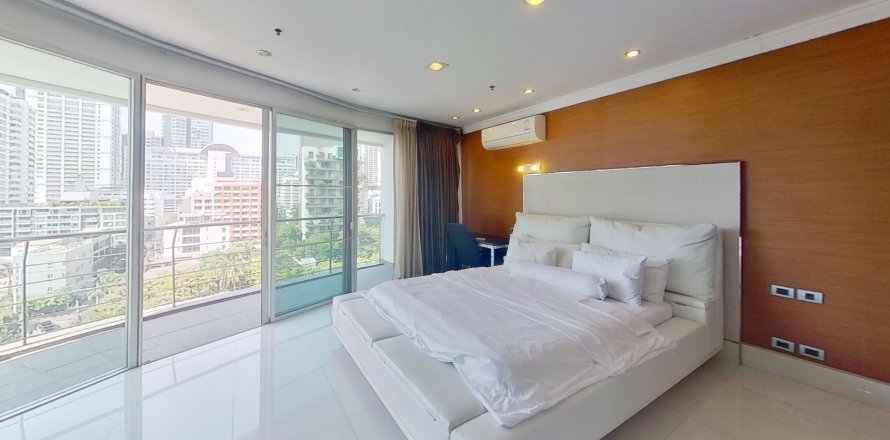 Кондоминиум с 2 спальнями в Ваттхане, Бангкок, Таиланд № 147899