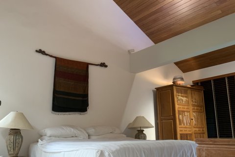 Таунхаус в Кату, Таиланд с 2 спальнями  № 147900 - фото 3