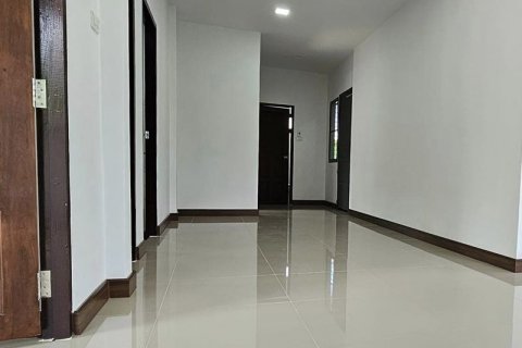 Дом в Лампанге, Таиланд с 5 спальнями  № 137085 - фото 9