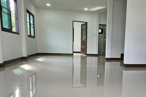 Дом в Лампанге, Таиланд с 5 спальнями  № 137085 - фото 6