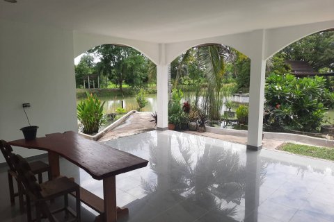 Maison à Buriram, Thaïlande 7 chambres № 137078 - photo 24