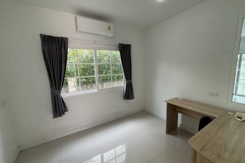 Duplex à Phasi Charoen, Bangkok, Thaïlande 4 chambres № 137084 - photo 17