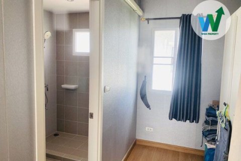 Maison à Pathum Thani, Thaïlande 3 chambres № 171625 - photo 5