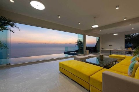 Villa in Ko Samui, Thailand 4 bedrooms № 138103 - photo 14