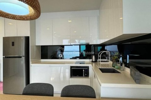 Condo à Bang Lamung, Thaïlande, 2 chambres  № 154525 - photo 2