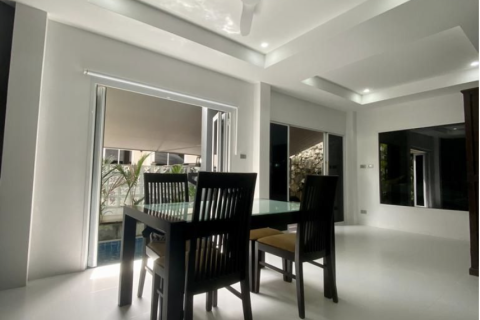 Villa in Kathu, Thailand 3 bedrooms № 171107 - photo 6