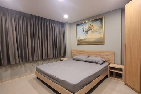 Condo in Watthana, Bangkok, Thailand, 2 bedrooms  № 171103 - photo 7