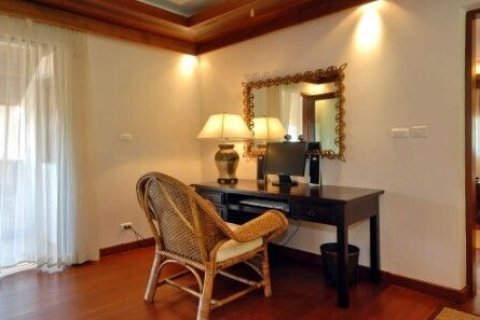 Villa in Ko Samui, Thailand 4 bedrooms № 171106 - photo 18