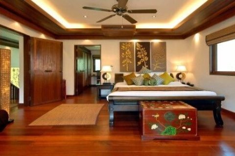 Villa in Ko Samui, Thailand 4 bedrooms № 171106 - photo 16
