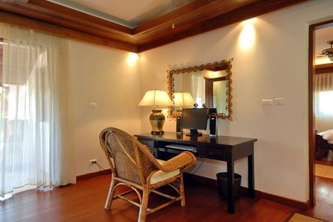 Villa in Ko Samui, Thailand 4 bedrooms № 171106 - photo 10