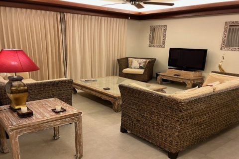 Villa in Ko Samui, Thailand 4 bedrooms № 171106 - photo 3