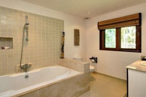 Villa in Ko Samui, Thailand 4 bedrooms № 171106 - photo 15