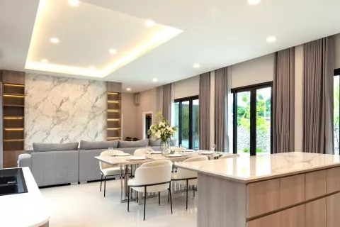 Villa in Pattaya, Thailand 3 bedrooms № 141402 - photo 17