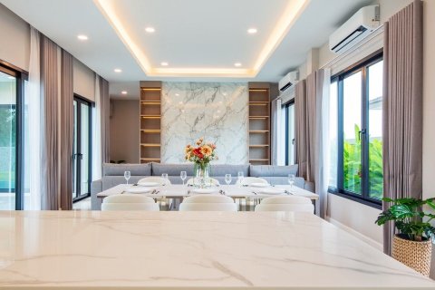 Villa in Pattaya, Thailand 3 bedrooms № 141402 - photo 9
