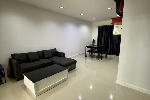 Townhouse in Chiang Mai, Thailand 3 bedrooms № 141400 - photo 3