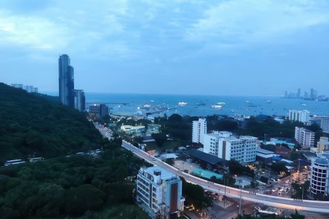 Appartement à Pattaya, Thaïlande 2 chambres № 155549 - photo 1