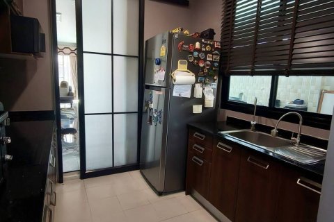 House in Saphan Sung, Bangkok, Thailand 3 bedrooms № 154396 - photo 12