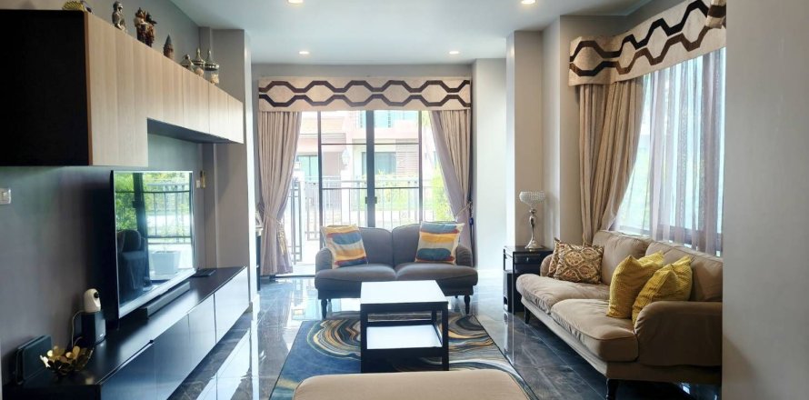 House in Saphan Sung, Bangkok, Thailand 3 bedrooms № 154396