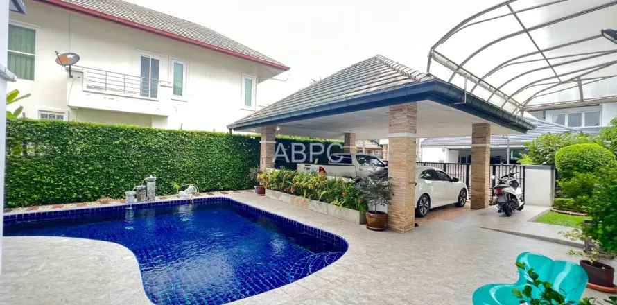 Casa de 5 dormitorios en Pattaya, Tailandia № 211233