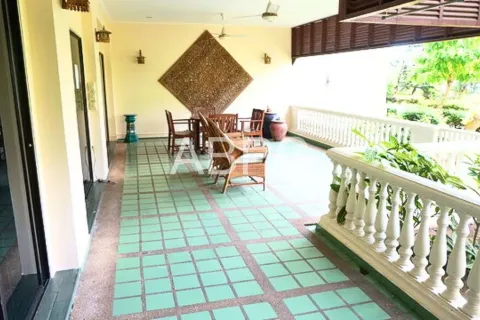 Condominio de 2 dormitorios en Pattaya, Tailandia № 211232 - foto 8