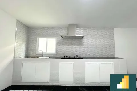 Casa de 3 dormitorios en Pattaya, Tailandia № 211234 - foto 7