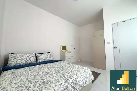 Casa de 3 dormitorios en Pattaya, Tailandia № 211234 - foto 10