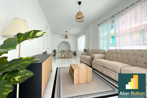 Casa de 3 dormitorios en Pattaya, Tailandia № 211234 - foto 4