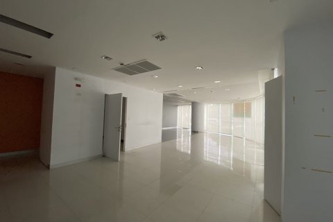 Commercial property in Watthana, Bangkok, Thailand 575.32 sq.m. № 200953 - photo 5