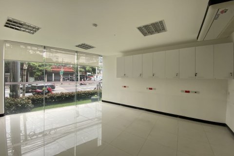 Commercial property in Watthana, Bangkok, Thailand 575.32 sq.m. № 200953 - photo 3