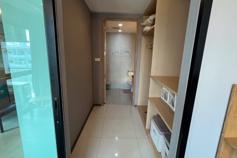 Condo à Bangkok, Thaïlande, 1 chambre № 200959 - photo 2