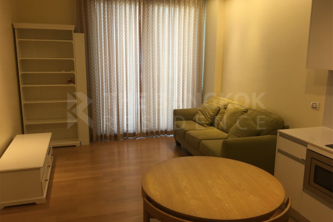 Condo in Bangkok, Thailand, 2 bedrooms № 201891 - photo 2