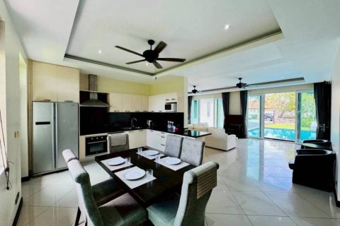 Вилла в Банг Ламунге, Таиланд с 4 спальнями № 157359 - фото 7