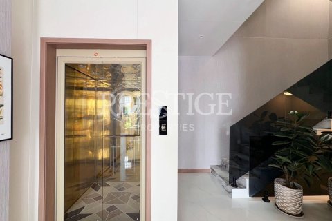 House in Pattaya, Thailand 5 bedrooms № 233781 - photo 11