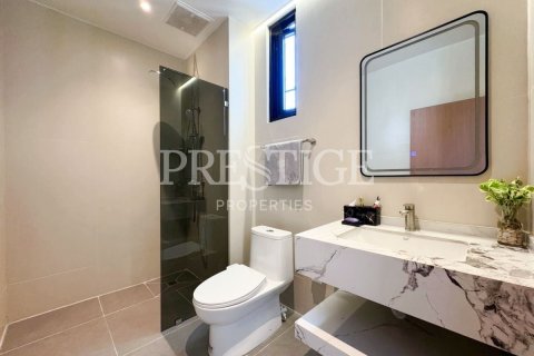 House in Pattaya, Thailand 5 bedrooms № 233781 - photo 17