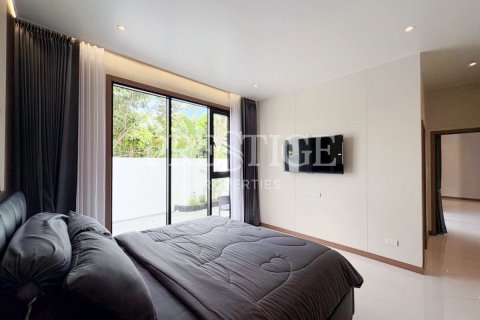 House in Pattaya, Thailand 5 bedrooms № 233781 - photo 14