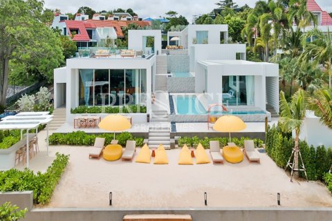 Maison à Pattaya, Thaïlande 8 chambres № 233780