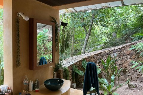 Villa in Ko Samui, Thailand 2 bedrooms № 163129 - photo 13