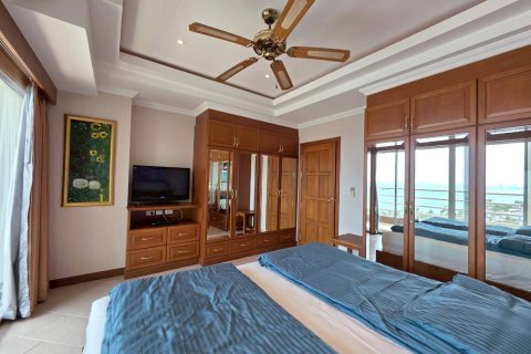 Condo in Pattaya, Thailand, 2 bedrooms  № 170306 - photo 14