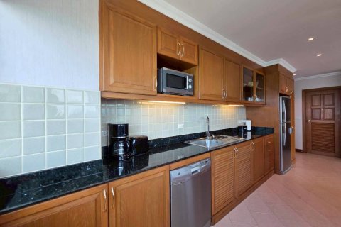 Condo in Pattaya, Thailand, 2 bedrooms  № 170306 - photo 11