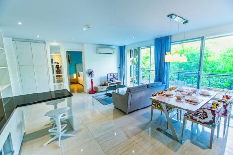 Condo in Pattaya, Thailand, 2 bedrooms  № 170304