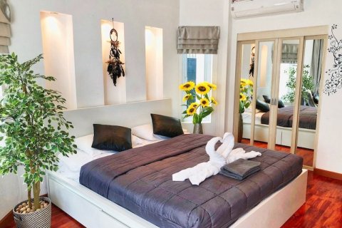 House in Pattaya, Thailand 6 bedrooms № 170305 - photo 13