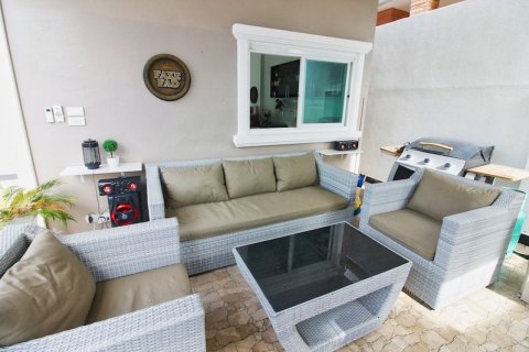 House in Pattaya, Thailand 6 bedrooms № 170305 - photo 5