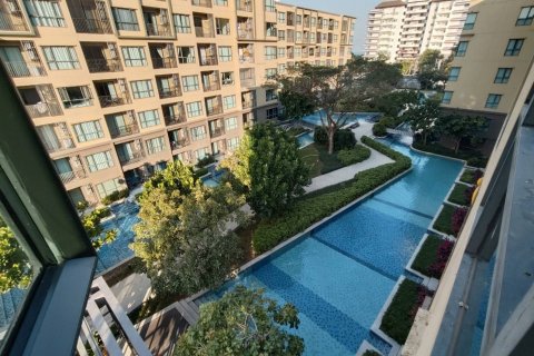 Condo in Cha-am, Thailand, 2 bedrooms  № 142105 - photo 1