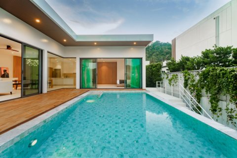 Villa in Phuket, Thailand 3 bedrooms № 164103