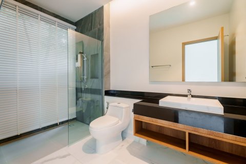 Villa in Phuket, Thailand 3 bedrooms № 164103 - photo 17