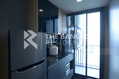 Condo in Bangkok, Thailand, 1 bedroom  № 184878 - photo 9