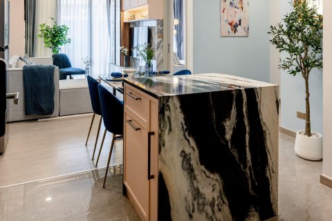 Condo in Huai Khwang, Bangkok, Thailand, 2 bedrooms  № 138591 - photo 27