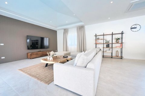 Villa in Ko Samui, Thailand 3 bedrooms № 138595 - photo 14