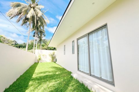 Villa in Ko Samui, Thailand 3 bedrooms № 138595 - photo 26